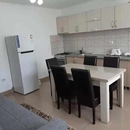 Casa De Inchiriat In