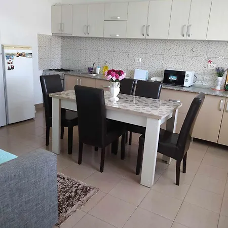 Case de vacanță Casa De Inchiriat In *